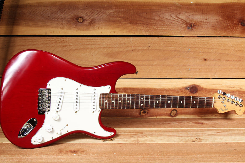 FENDER HIGHWAY ONE 1 Stratocaster SSS USA Nitro American RED STRAT RELIC  27887