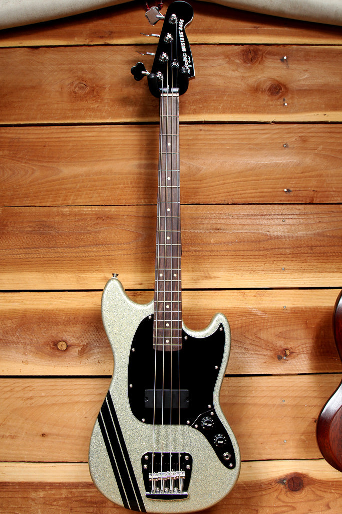 FENDER MIKEY WAY Short Scale Mustang Bass Mint! Silver Sparkle GT