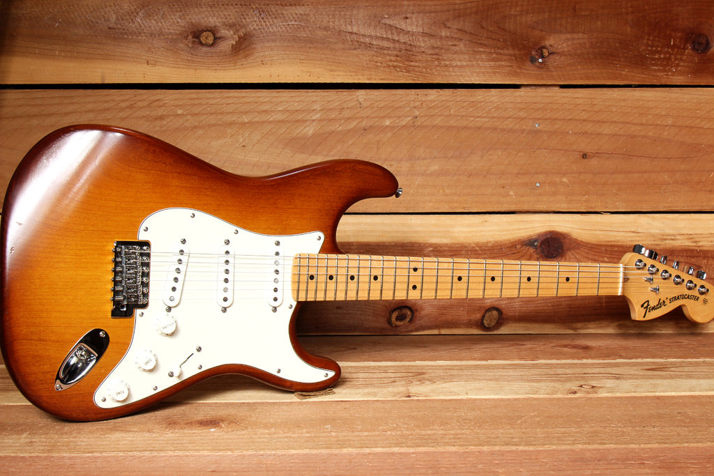 FENDER HAND STAINED USA STRATOCASTER 2013 American Strat Nice Cond