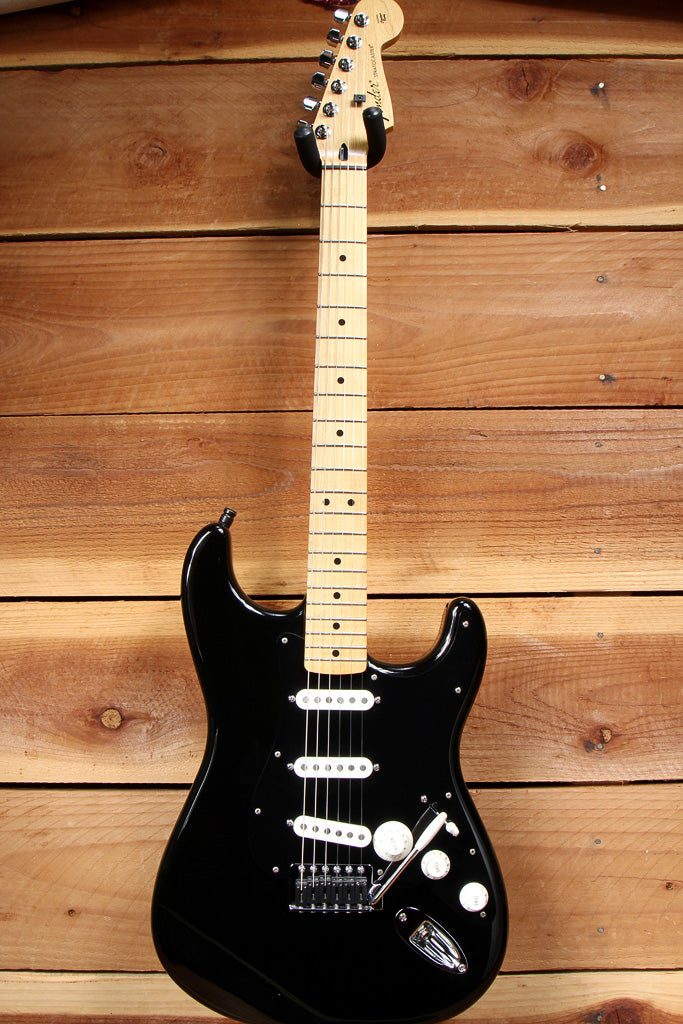 David Gilmour Black Strat 1:4 Scale Mini Guitar – Pink Floyd Collectible Miniature