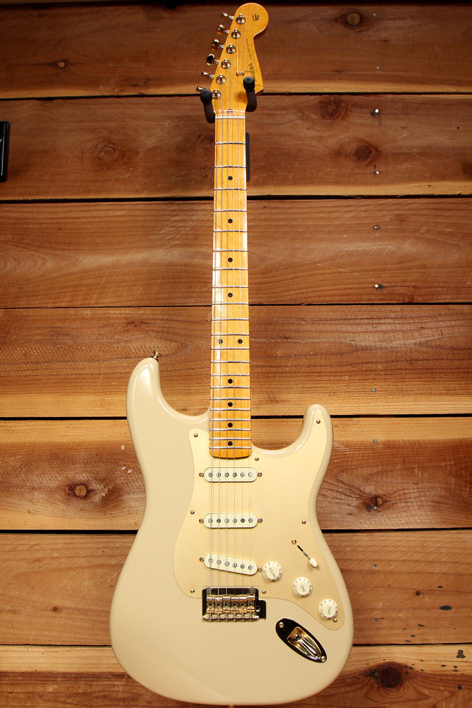 FENDER 50s Classic Player STRATOCASTER Nitro V-Neck Strat 60th