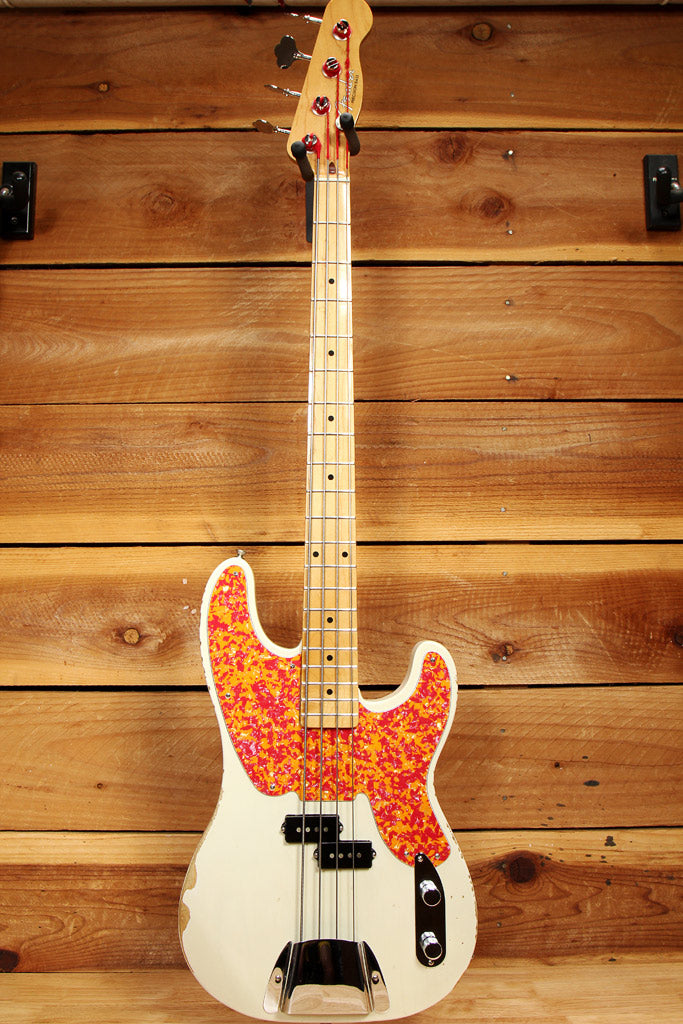 Mike Dirnt Road Worn® Precision Bass® 0138410701_fen_ins_frt_1_rr.