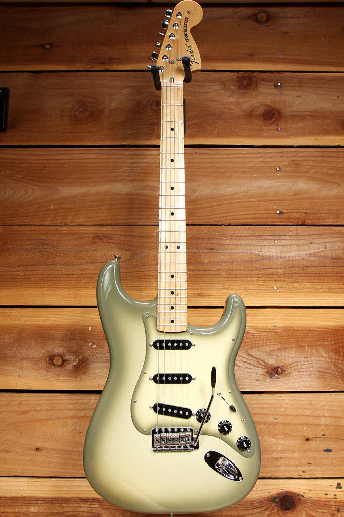 RARE! FENDER ANTIGUA STRATOCASTER FSR Ltd Run Strat Awesome RARE! FENDER ANTIGUA STRATOCASTER FSR Ltd Run Strat Awesome