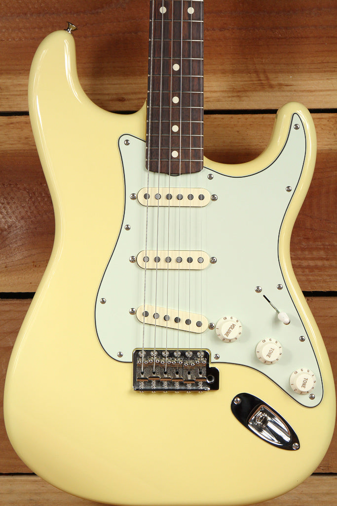 Cyan stratocaster deals