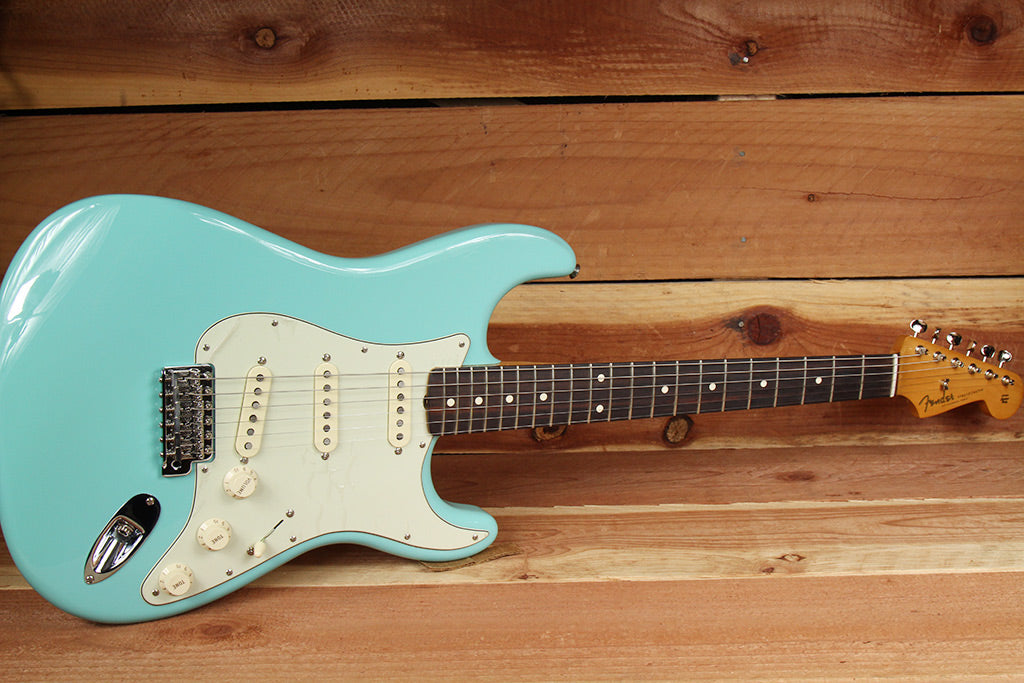 【4strings】Fender Classic 60s Fender Classic Series '60s Stratocaster | Reverb