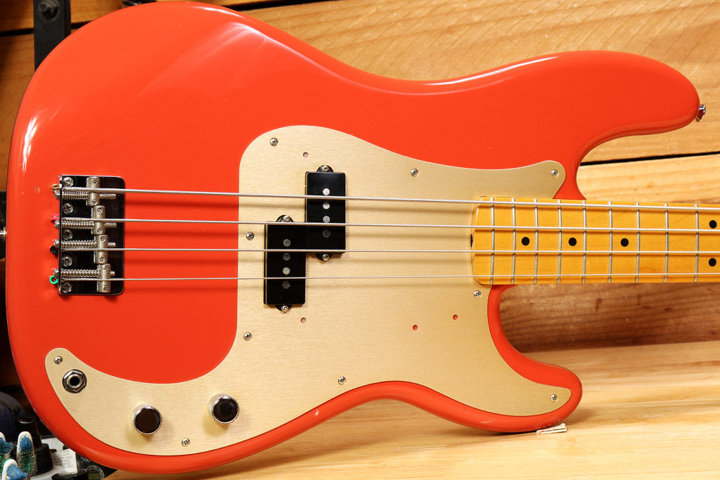Fender Classic Series 50s Precision P-Bass Fiesta Red + Bag 07506