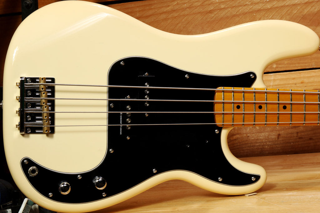 Fender 2014 Squier Matt Freeman Signature Precision P-Bass Vintage White 06605