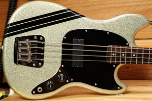 Fender Mikey Way Short Scale Mustang Bass Mint! Silver Flake + GT Stripe 11882