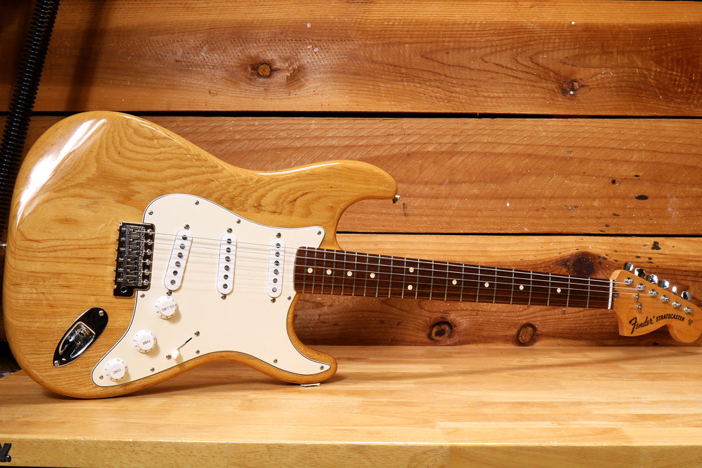 Fender Classic Series '70s Stratocaster +OHSC w/ Maple Fretboard Clean! 2013 Natural 33578