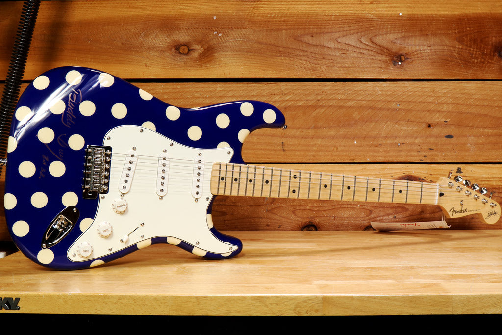 Fender Buddy Guy Signature Stratocaster SIGNED! Blue with White Polka Dots Rare! +HSC