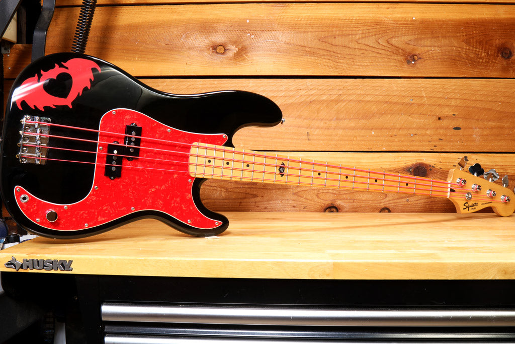 Squier Pete Wentz Signature Precision Bass 2007 - Black + Case 16191
