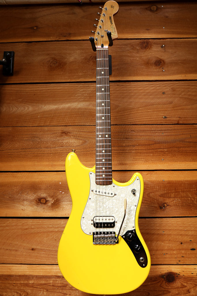Fender 2002 Deluxe Series Cyclone MIM Graffiti Yellow Atomic Humbucker Bag 59907