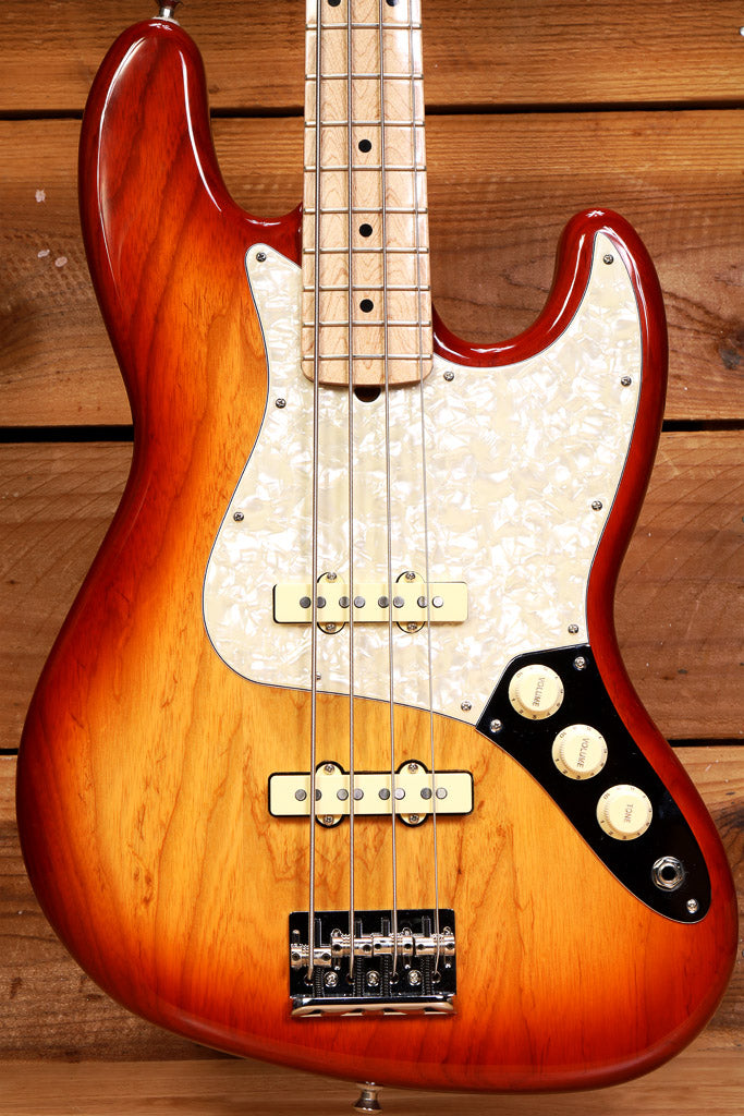 2019 Fender Limited Edition Lightweight Ash American Professional Jazz Bass + OHSC 01383