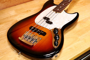 Fender 2023 American Performer Mustang Bass Sunburst 30