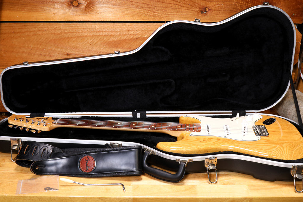 Fender Classic Series '70s Stratocaster +OHSC w/ Maple Fretboard Clean! 2013 Natural 33578