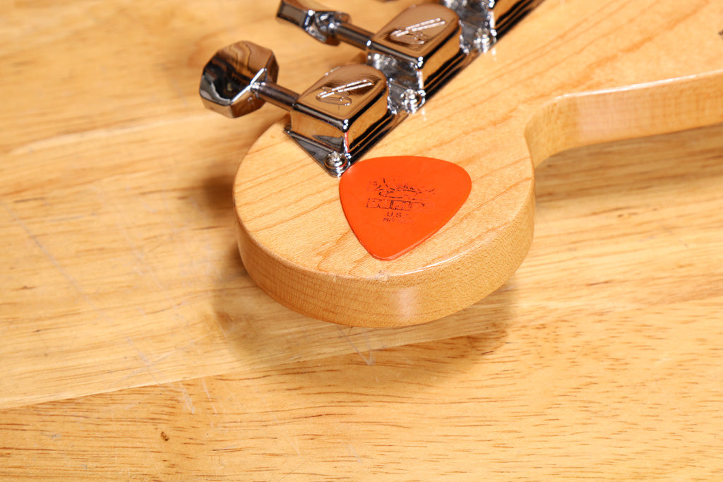 Fender Classic Series '70s Stratocaster +OHSC w/ Maple Fretboard Clean! 2013 Natural 33578