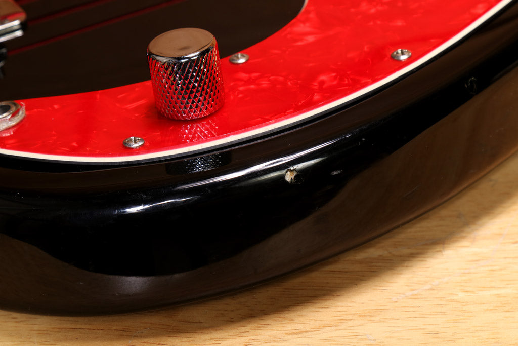 Squier Pete Wentz Signature Precision Bass 2007 - Black + Case 16191