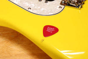 Fender 2002 Deluxe Series Cyclone MIM Graffiti Yellow Atomic Humbucker Bag 59907