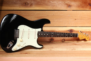 FENDER 2014 CLASSIC SERIES 60s Stratocaster in Black Sweet Strat 42579