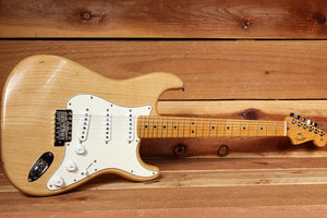 FENDER LTD EDITION RAW AMERICAN ASH 2017 Stratocaster Natural