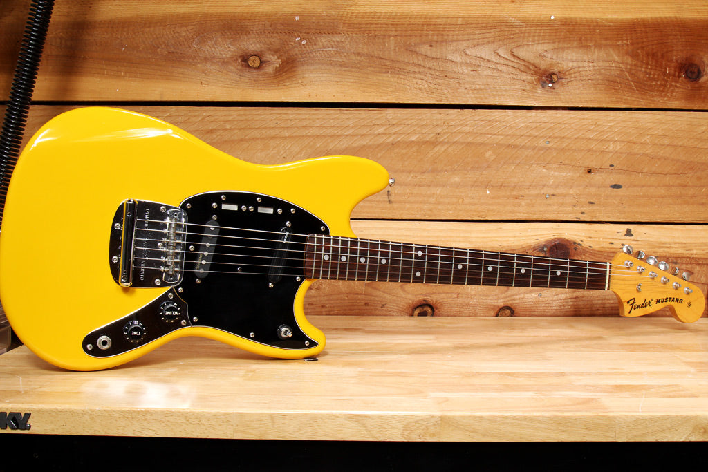 Fender Mustang MIJ '69 Japan Reissue MG-69 Yellow Upgraded PUs 32068