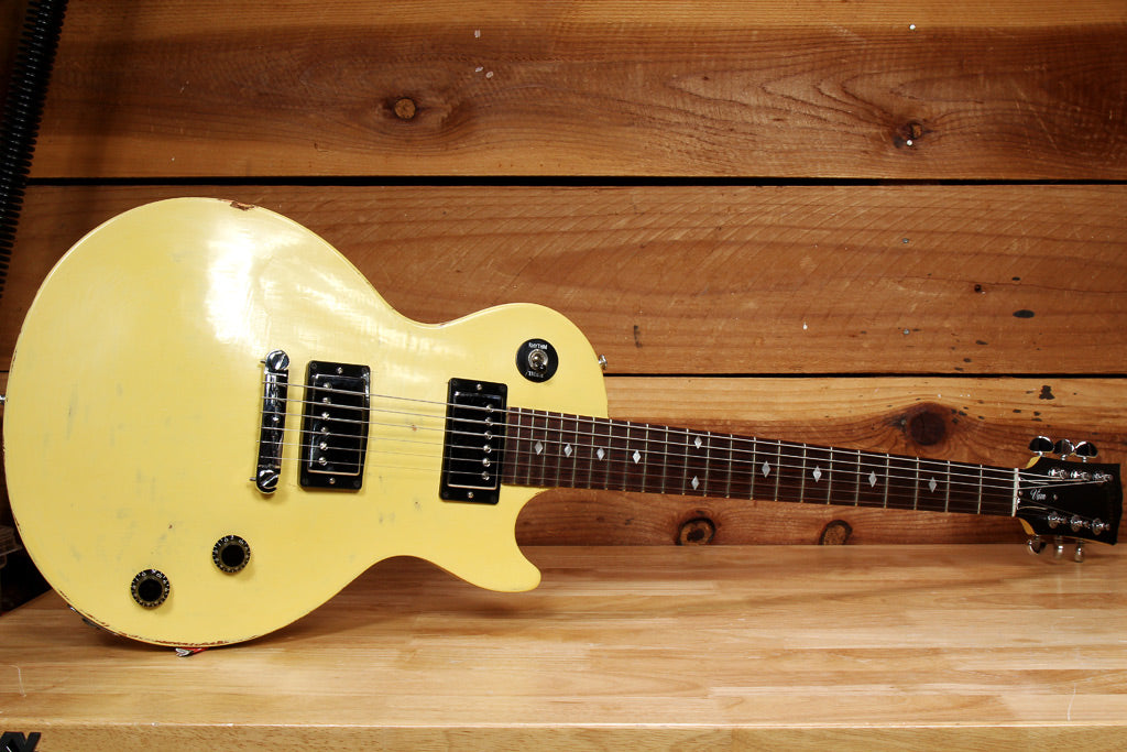 Gibson 2006 Les Paul Vixen Corona Yellow sub-7-pound LP! 60556