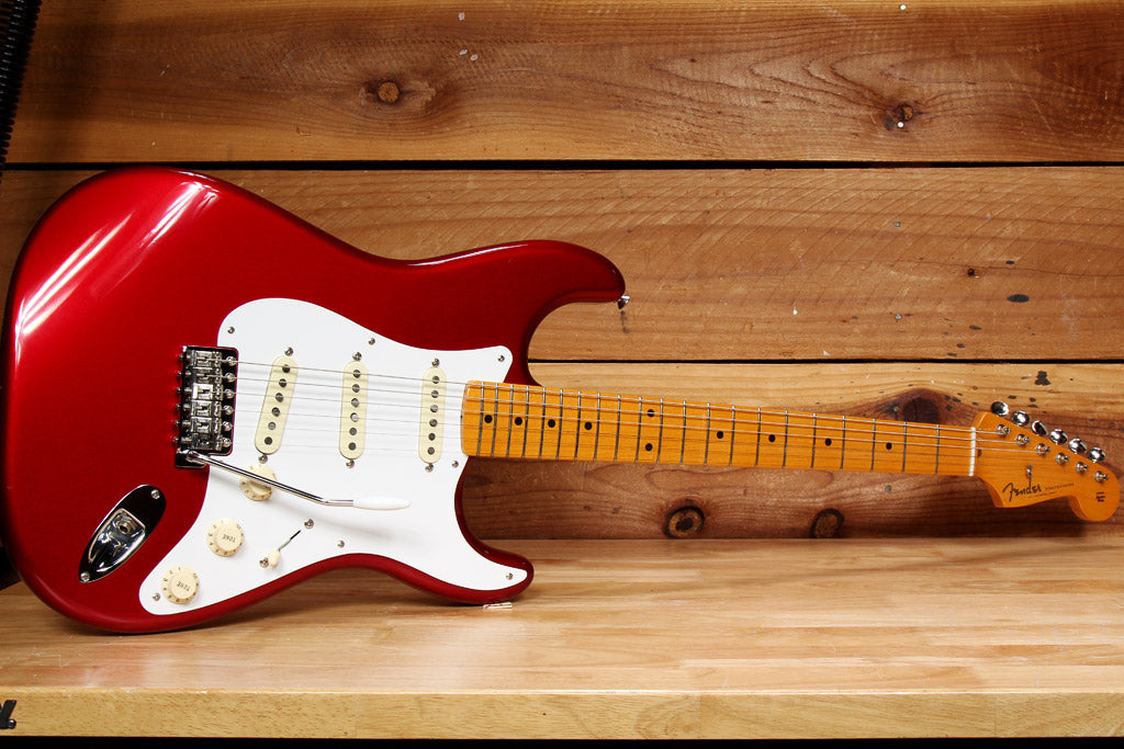 Fender 2013 Classic Series 50s Stratocaster Candy Apple Red Strat 35902