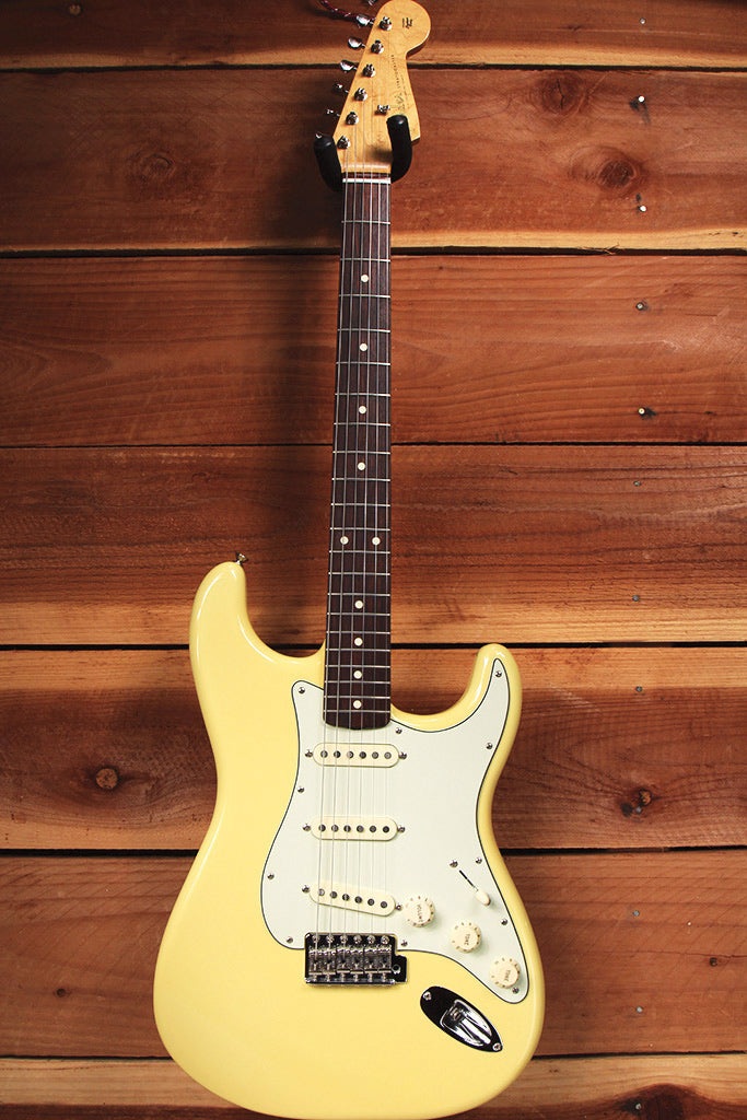 FENDER CLASSIC SERIES 60s STRATOCASTER Rare Canary Diamond Yellow Strat 65243