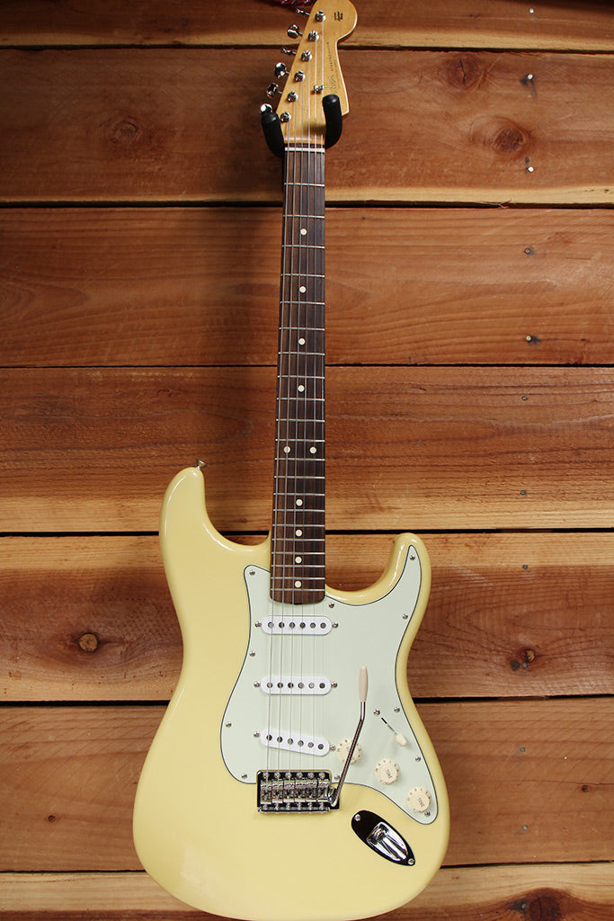 FENDER Canary CLASSIC FSR 60s STRATOCASTER + Texas Spec PUs Yellow Strat 61200