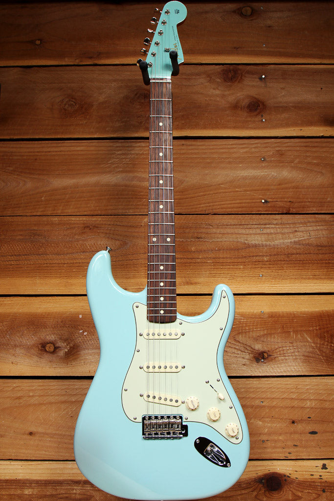 Fender Special Edition 60s Stratocaster Lacquer Daphne Blue Matching Head 29778