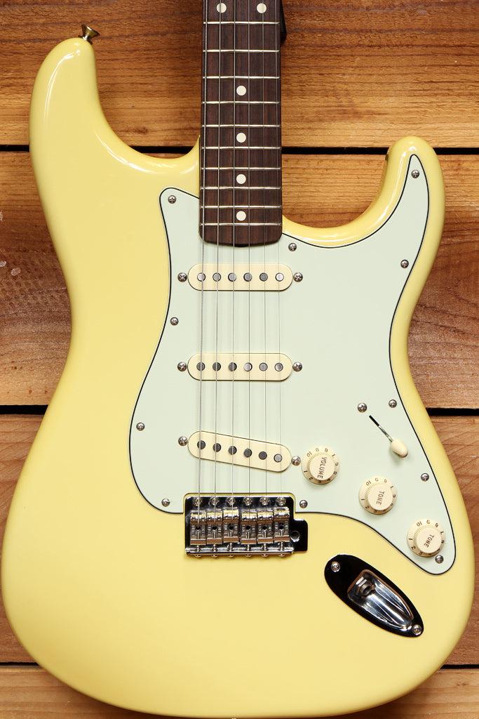 FENDER CLASSIC SERIES 60s STRATOCASTER Rare Canary Diamond Yellow