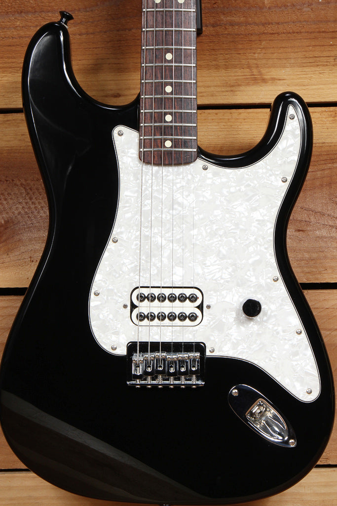 FENDER TOM DELONGE STRATOCASTER BLACK Blink 182 Strat 70s