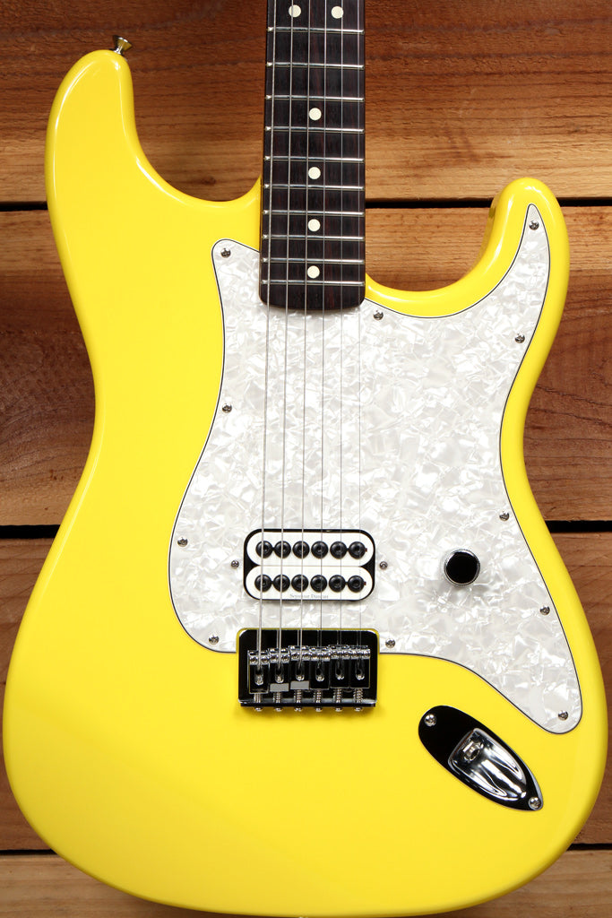 FENDER TOM DELONGE STRATOCASTER Graffiti Yellow 2002 MINT! HARDTAIL STRAT 34883