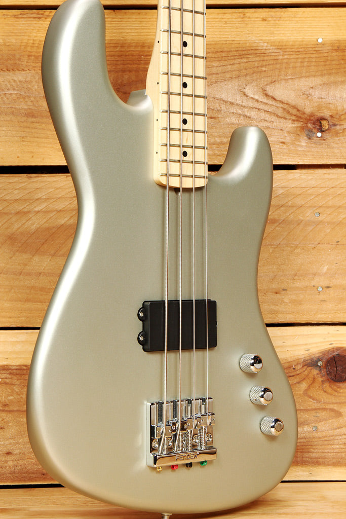 Fender USA Flea Active Jazz Bass Inca Silver + OHSC & Papers Mint! 94104