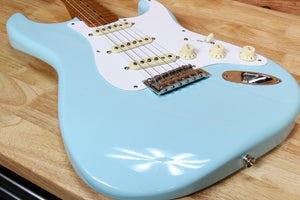 FENDER 2018 CLASSIC SERIES 50s STRATOCASTER Daphne Blue Strat Super Clean! 66815