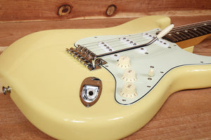 FENDER Canary CLASSIC FSR 60s STRATOCASTER + Texas Spec PUs Yellow Strat 61200