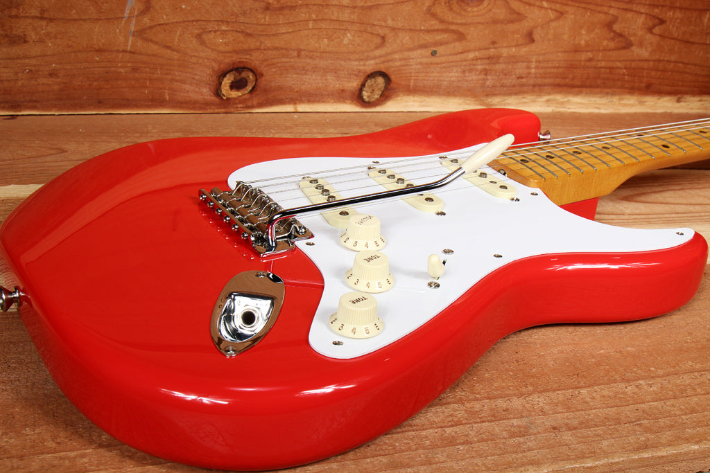 FENDER CLASSIC SERIES 50s STRATOCASTER Fiesta Red Clean! 2015 Strat 37889