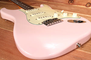 FENDER RARE Shell Pink! Classic Series 60s Stratocaster 2005 Special Strat 97192