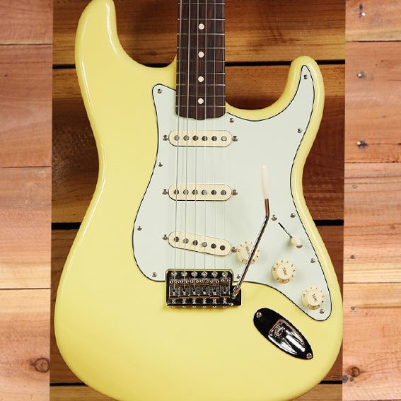 FENDER Mint Canary CLASSIC PLAYER FSR OHSC 60s STRATOCASTER Yellow Strat 6660